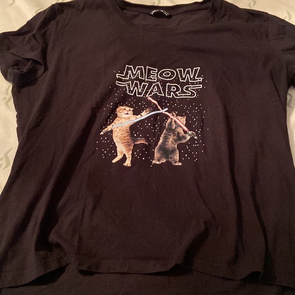 Meow Wars T.  Size XL but fits like a M/L - Picture 3 of 3